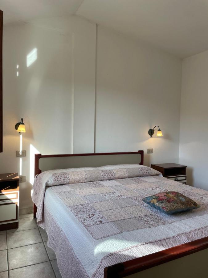 La Casa Di Tonia Appartement La Caletta Buitenkant foto