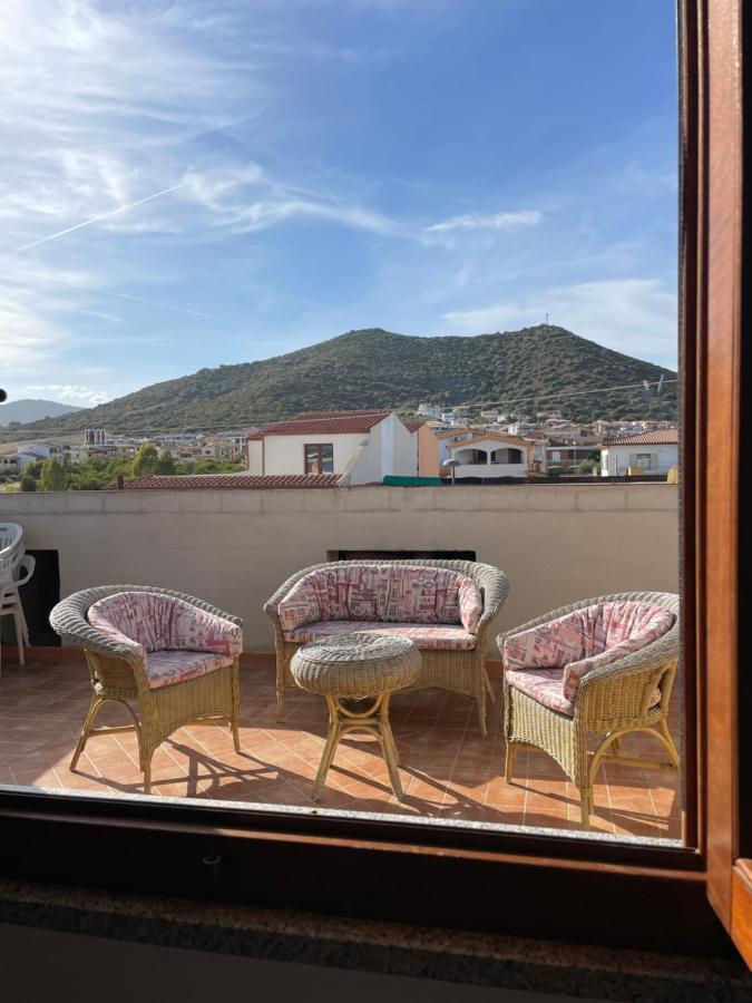 La Casa Di Tonia Appartement La Caletta Buitenkant foto