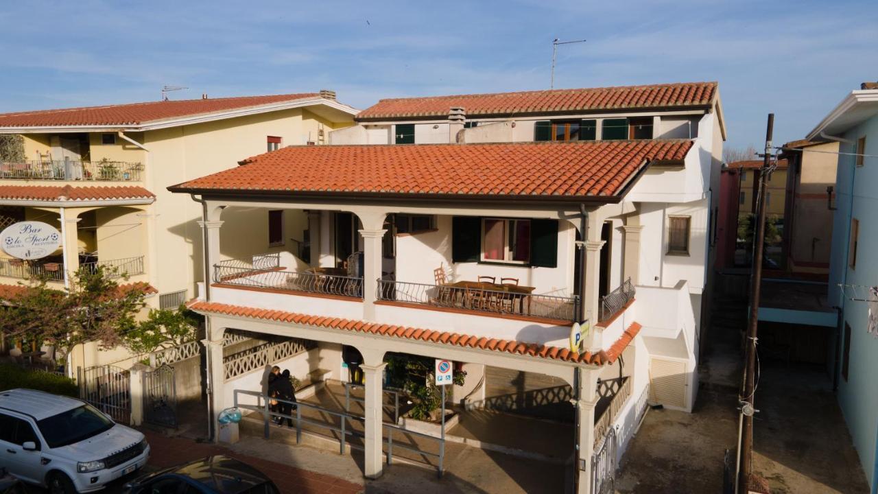 La Casa Di Tonia Appartement La Caletta Buitenkant foto