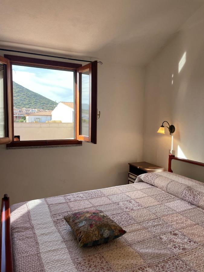 La Casa Di Tonia Appartement La Caletta Buitenkant foto