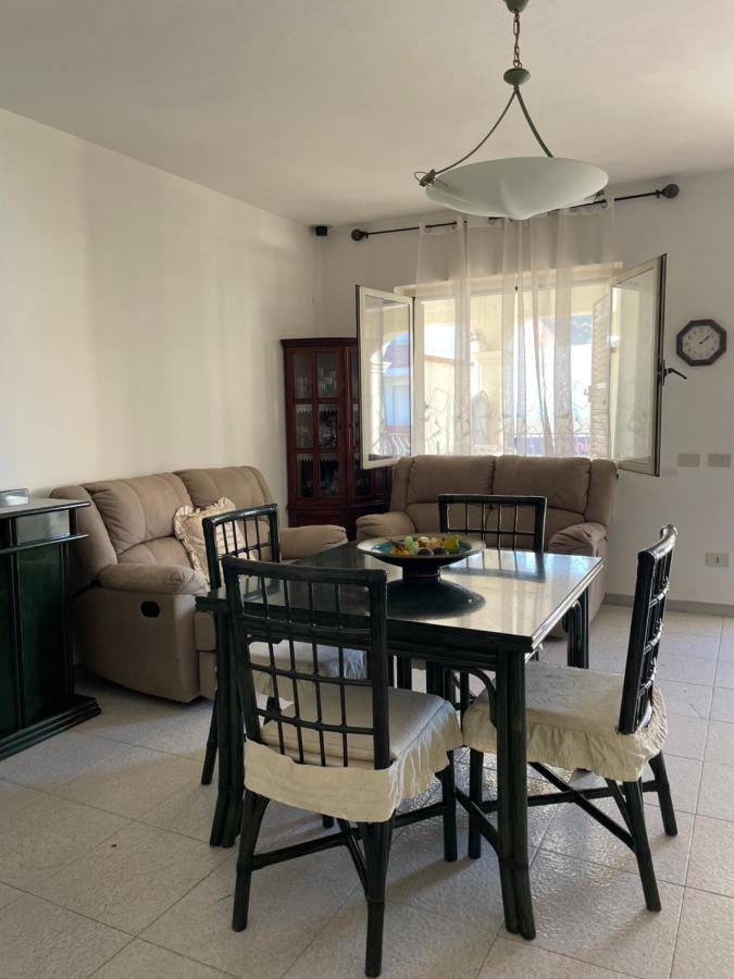 La Casa Di Tonia Appartement La Caletta Buitenkant foto
