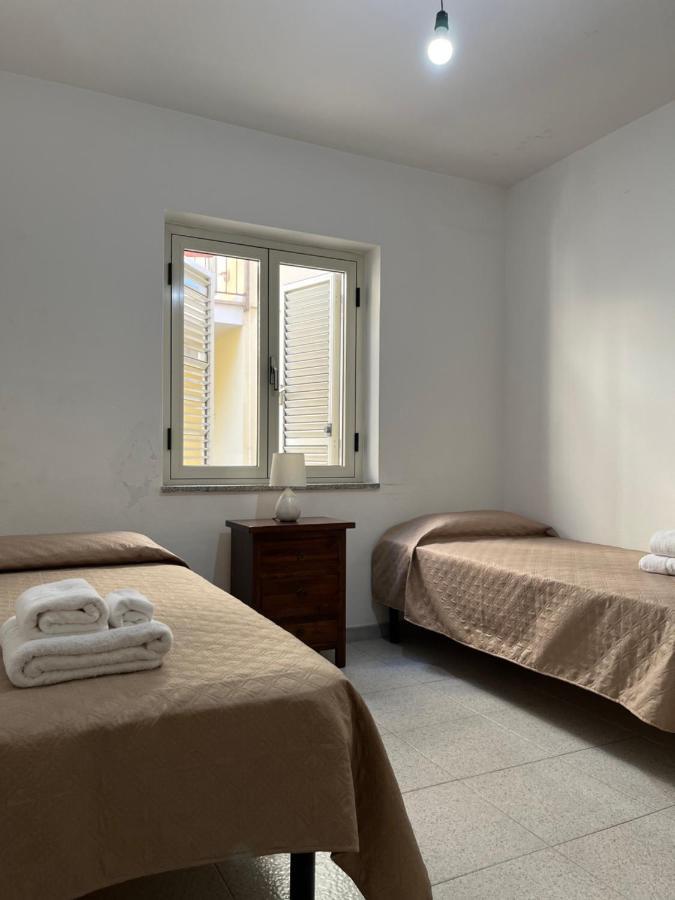La Casa Di Tonia Appartement La Caletta Buitenkant foto